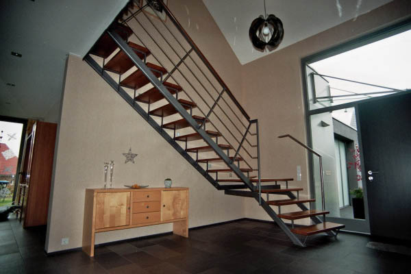 imm025_27
